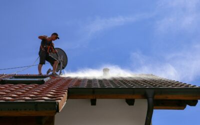 How Pressure Washing Extends Roof Life in Oahu